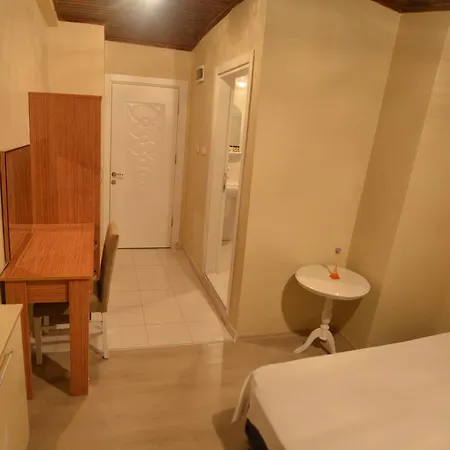 ホテル Doyuranlar Ata 3*