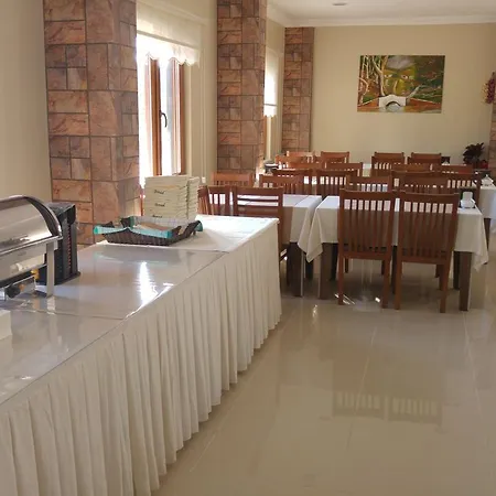 Hotel Doyuranlar Ata 3*